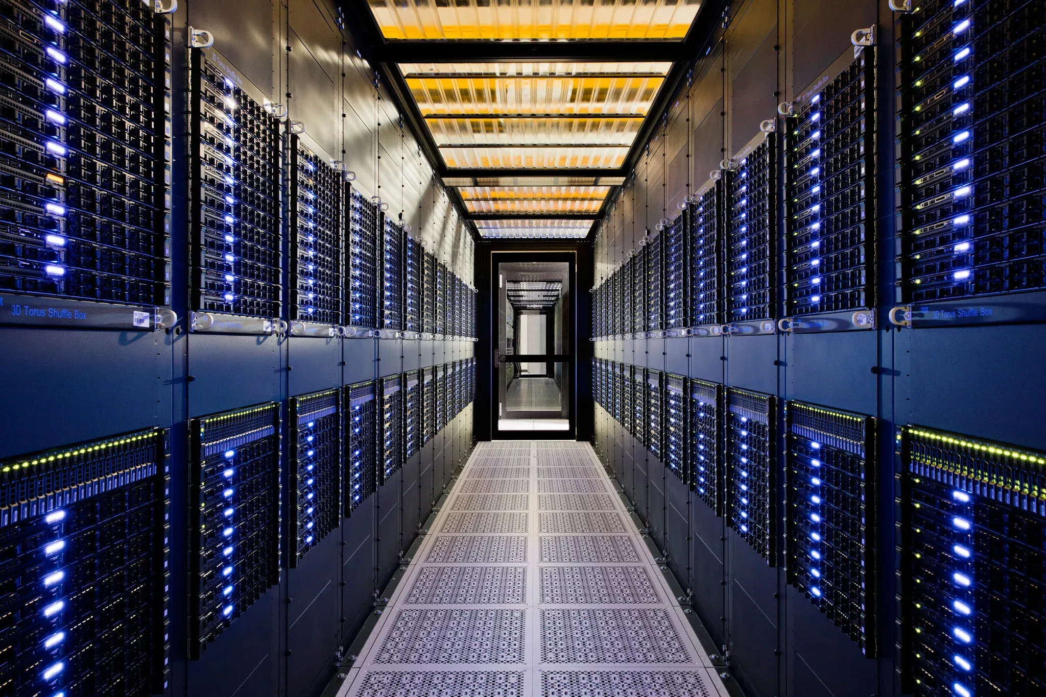 Flat-rate cloud storage